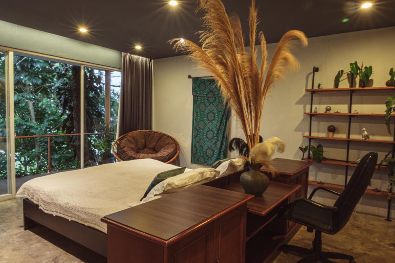 Ruth'S Bed & Breakfast Lembang Exterior foto